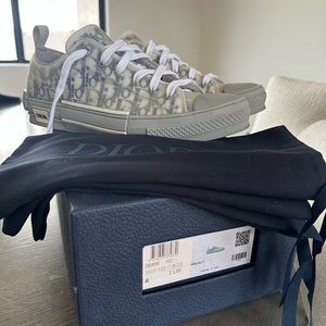 Men’s B23 LOW-TOP SNEAKER